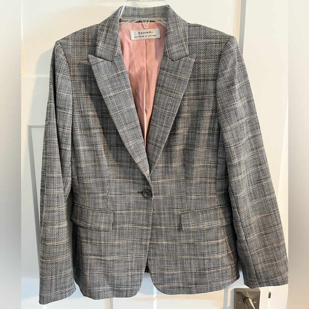 Tahari Gray Plaid Blazer